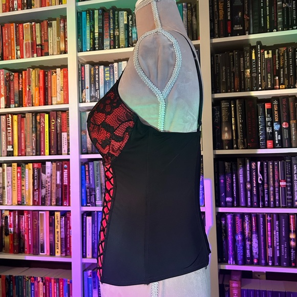 Red and black lingerie corset top - Picture 3 of 9
